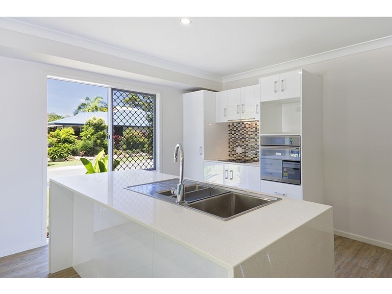 1 & 2 / 2 Crows Ash Place, Kuluin QLD 4558