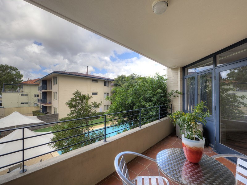 10/6 Kintail Road, Applecross WA 6153