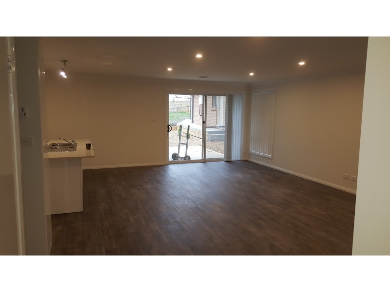 9 Glasson Dr, Orange NSW 2800