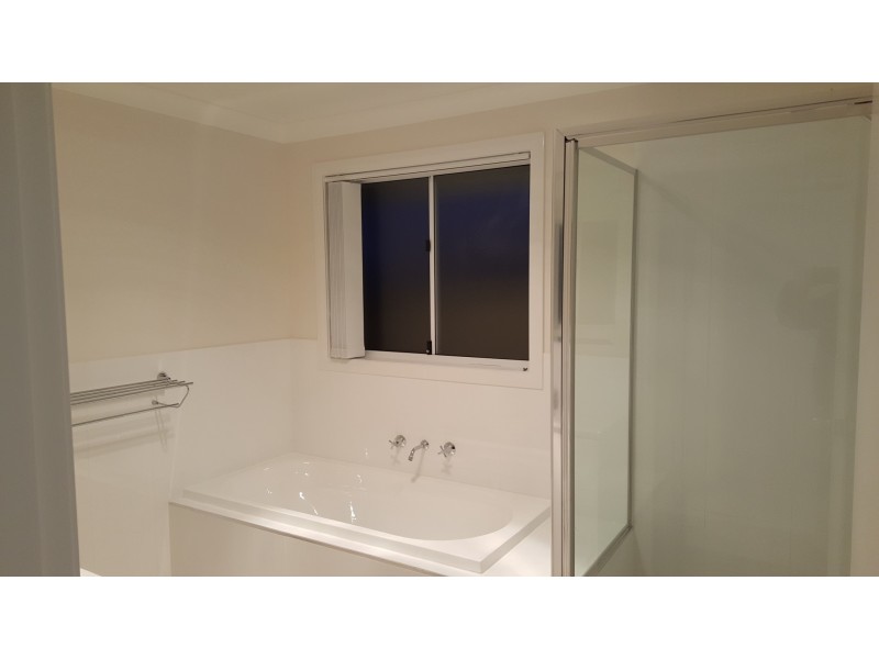 9 Glasson Dr, Orange NSW 2800