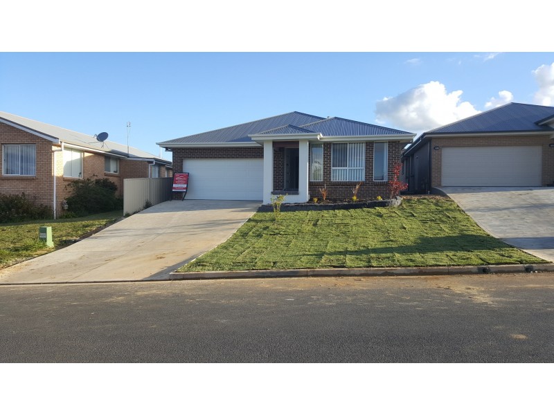 9 Glasson Dr, Orange NSW 2800