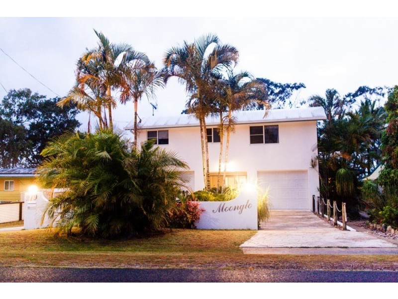 219 Boronia Dr, Poona QLD 4650