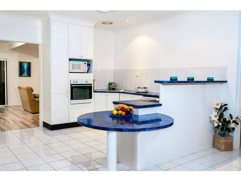 219 Boronia Dr, Poona QLD 4650