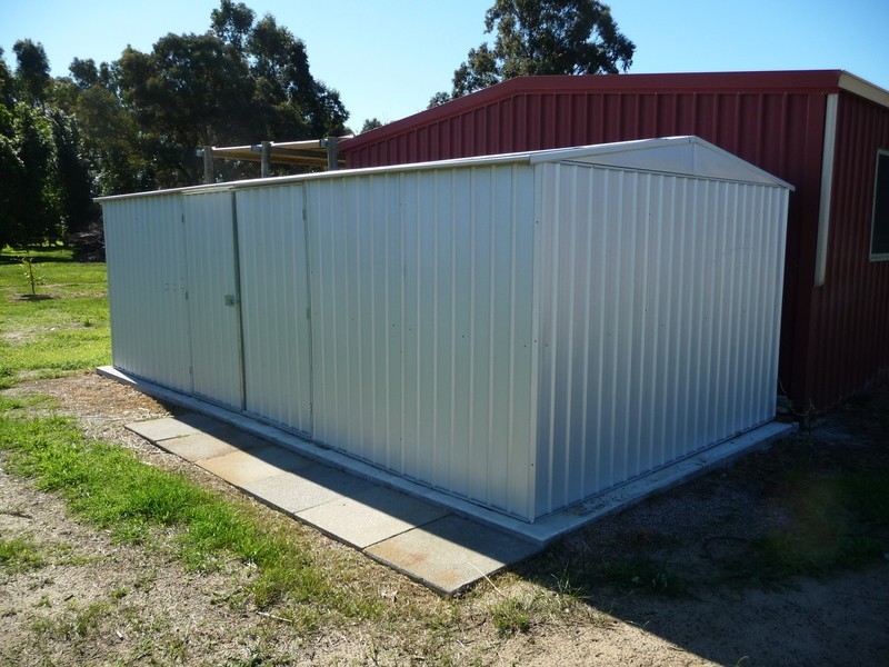 31 Andrea Drive, Henley Brook WA 6055