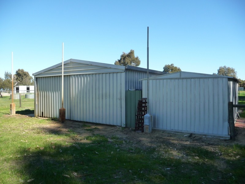 31 Andrea Drive, Henley Brook WA 6055