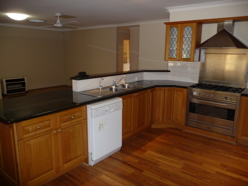 31 Andrea Drive, Henley Brook WA 6055