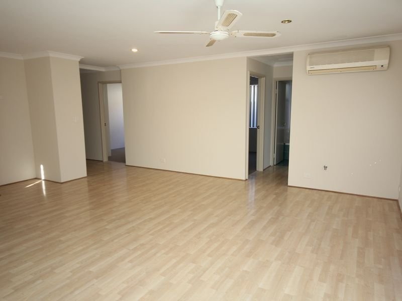 14 Stratton St, Hamilton Hill WA 6163