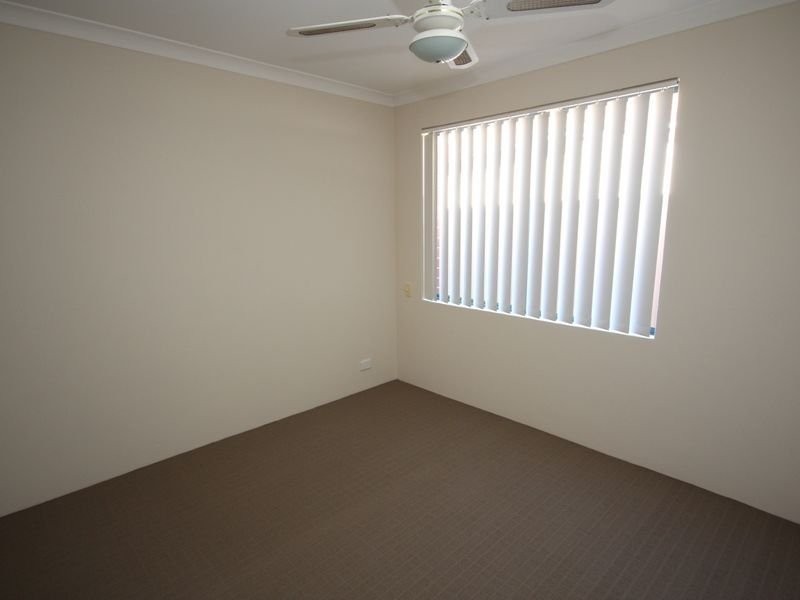 14 Stratton St, Hamilton Hill WA 6163