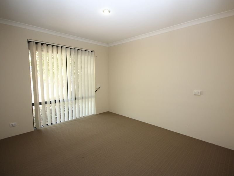 14 Stratton St, Hamilton Hill WA 6163