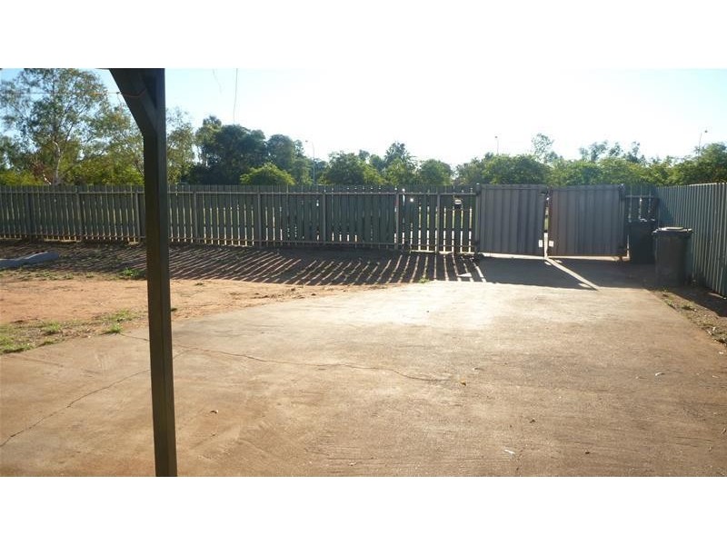 32 Roberts St, South Hedland WA 6722