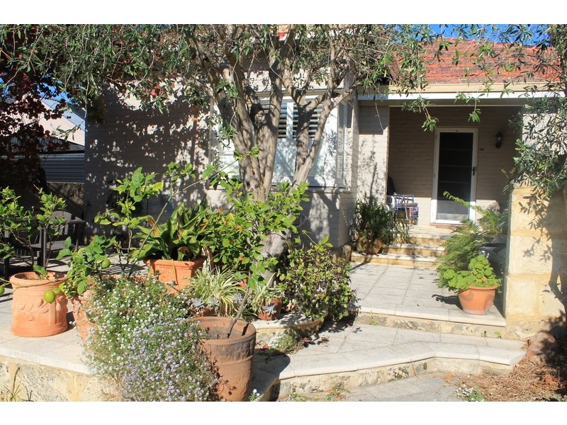 231  Scarborough Beach Rd, Doubleview WA 6018