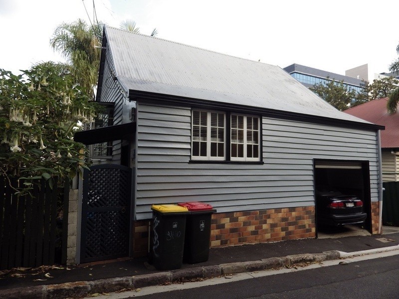 9 Parish Street, Spring Hill QLD 4000