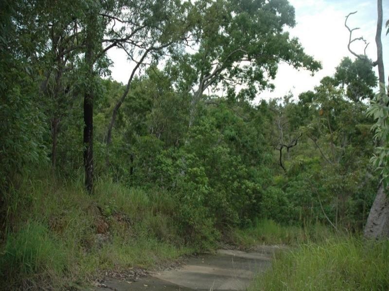 Lot 998 Captain Cook Highway, Clifton Beach QLD 4879