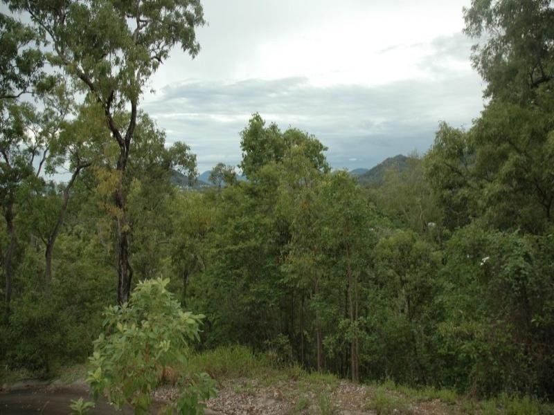 Lot 998 Captain Cook Highway, Clifton Beach QLD 4879