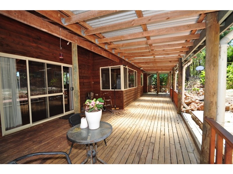 140 Asher Rd, Paulls Valley WA 6076