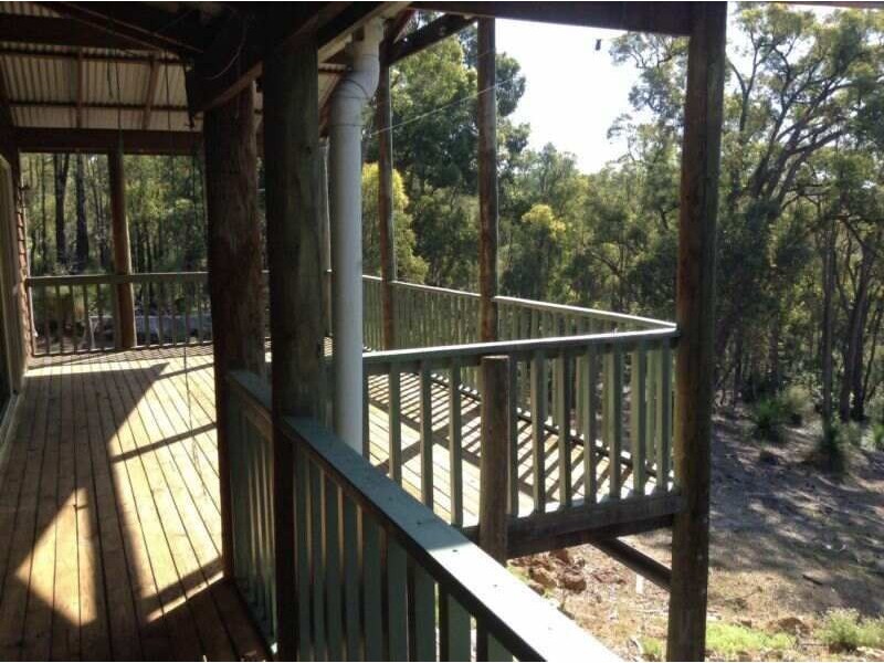 140 Asher Rd, Paulls Valley WA 6076