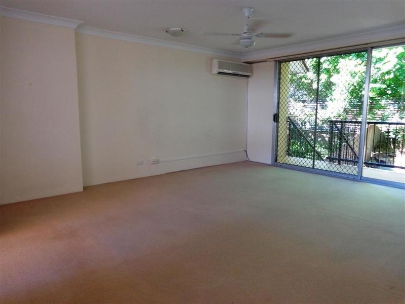 4/19 Norman Crescent, Norman Park QLD 4170