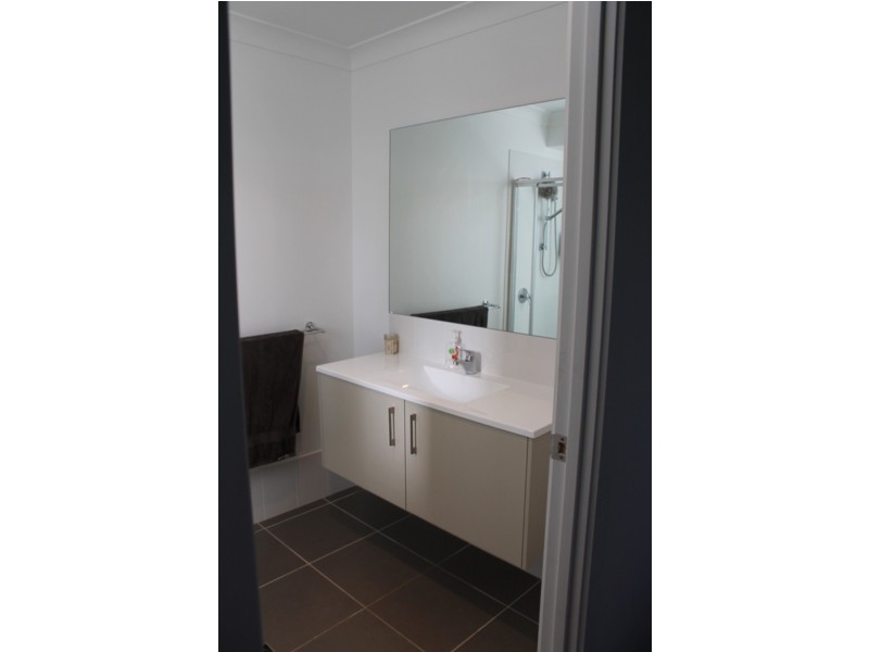 18 Wattlebird Road, South Nowra NSW 2541