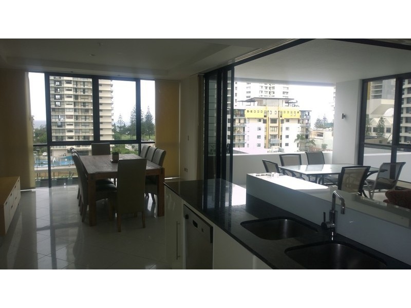 504/17 Albert Avenue, Broadbeach QLD 4218