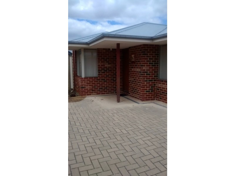 2/8 Warnock Lane, Midland WA 6056
