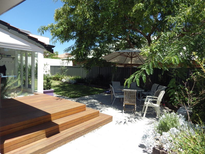 9 Strickland Street, Mount Claremont WA 6010