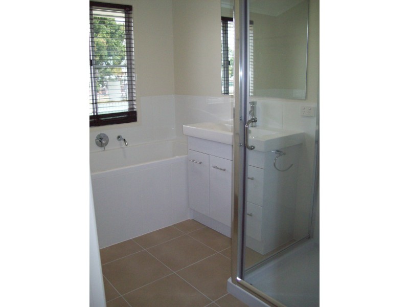 49 Dundas Street, Emerald QLD 4720