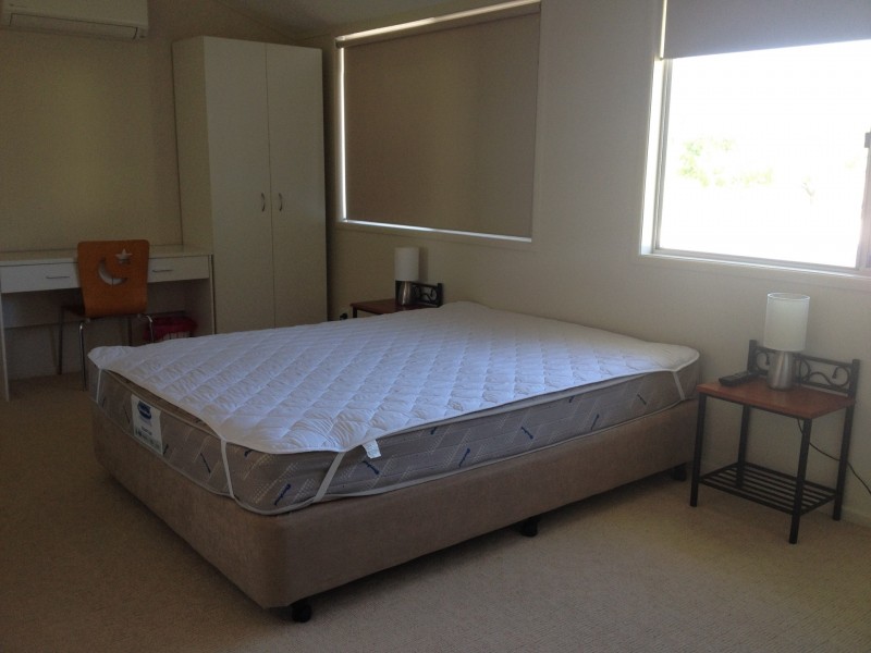 49 Dundas Street, Emerald QLD 4720