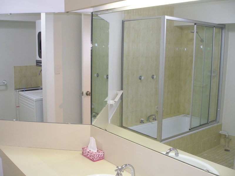 27/6A Valley Rd, Halls Head WA 6210