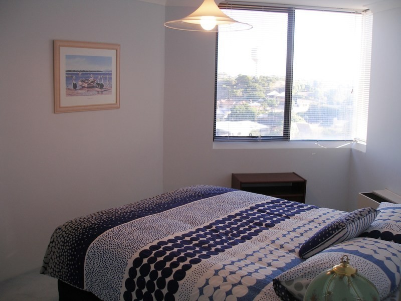 27/6A Valley Rd, Halls Head WA 6210