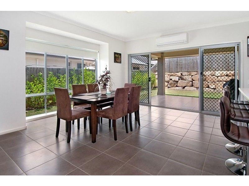 North Lakes QLD 4509