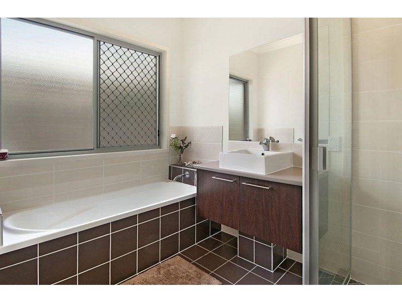 North Lakes QLD 4509