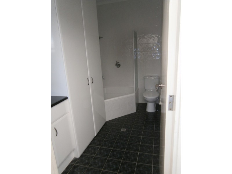 1/56 Euroka St, West Wollongong NSW 2500