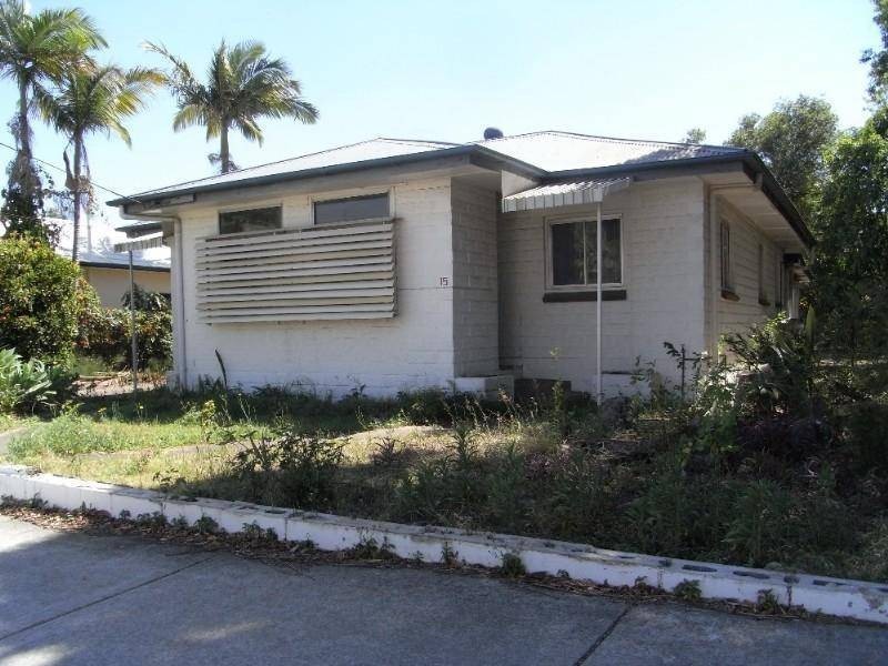 15 Victoria St, Fairfield QLD 4103