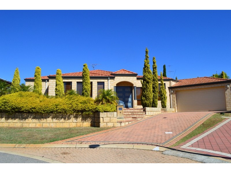 12 Peron Place, San Remo WA 6210