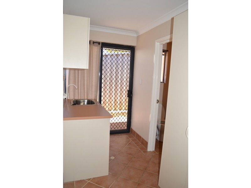 12 Peron Place, San Remo WA 6210