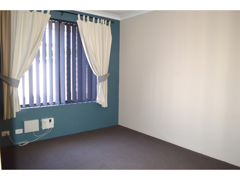 12 Peron Place, San Remo WA 6210