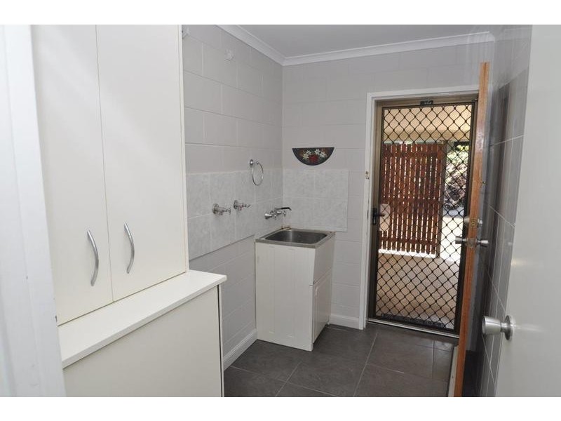 88 Swallow St, Mooroobool QLD 4870