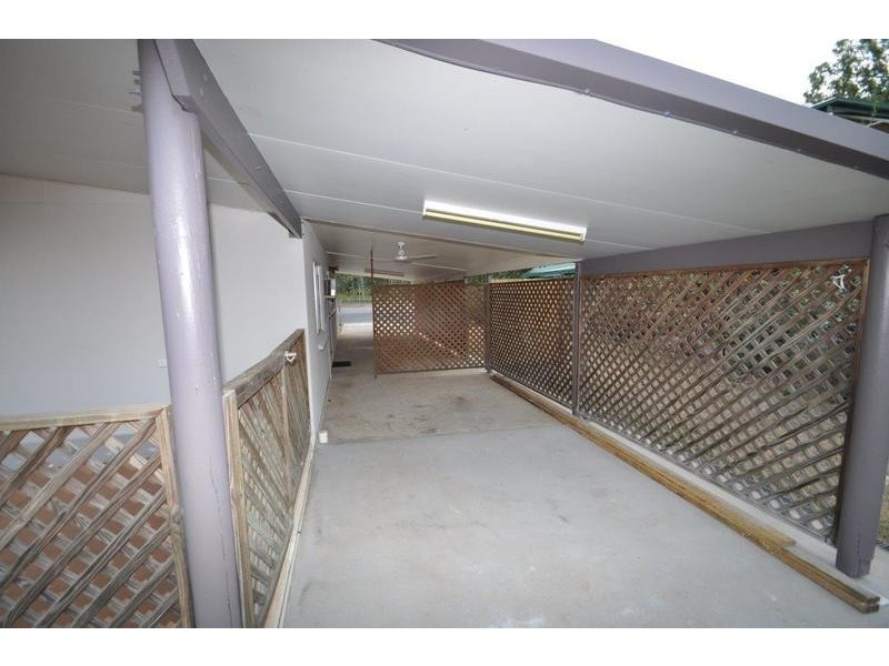 88 Swallow St, Mooroobool QLD 4870