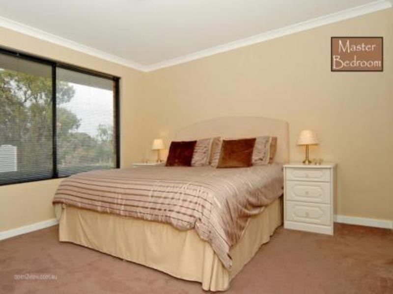 38 Grangemouth Turn, Kinross WA 6028
