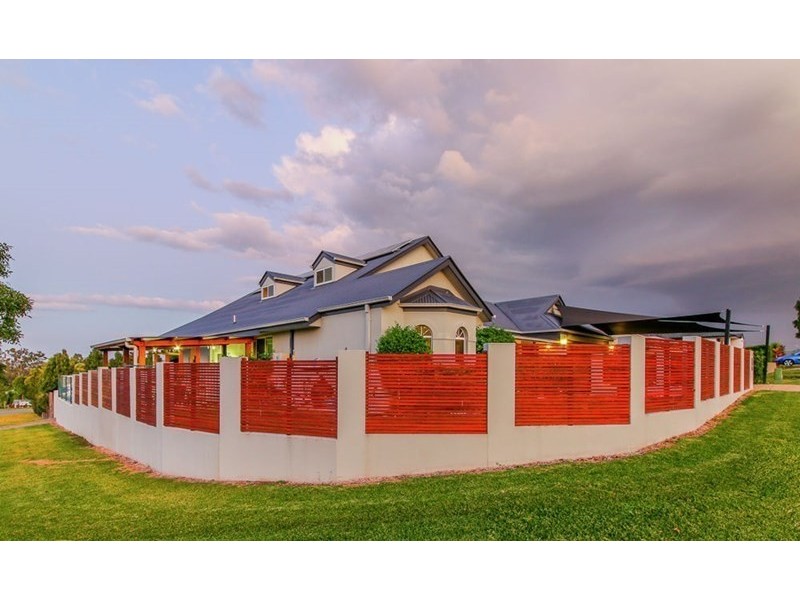 19 CANDLEBARK CIRCUIT, Upper Coomera QLD 4209