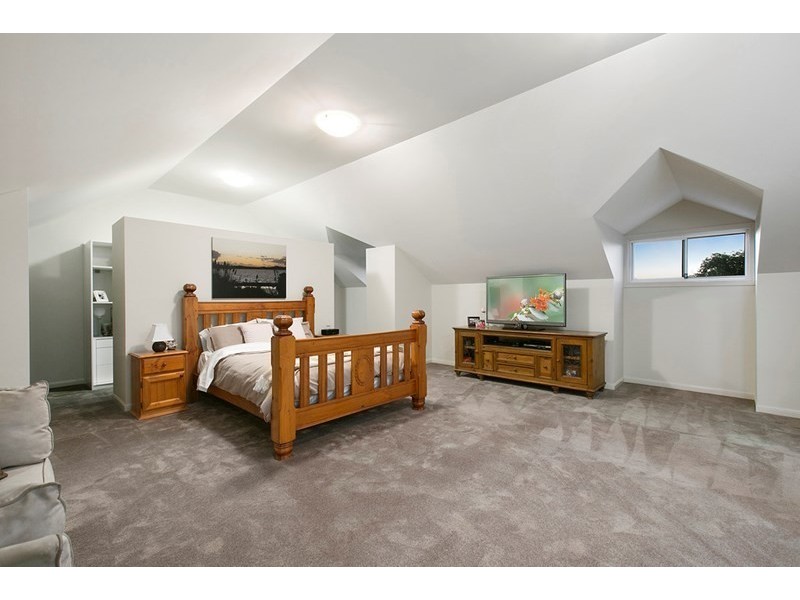 19 CANDLEBARK CIRCUIT, Upper Coomera QLD 4209