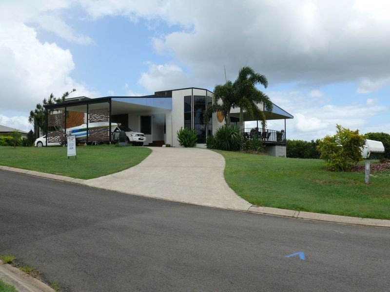 1 Tradewind Close, River Heads QLD 4655