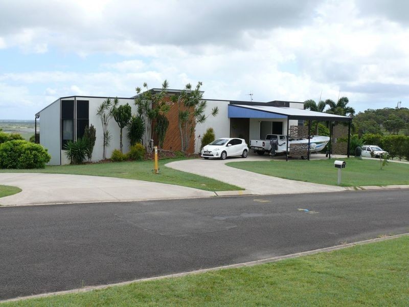 1 Tradewind Close, River Heads QLD 4655
