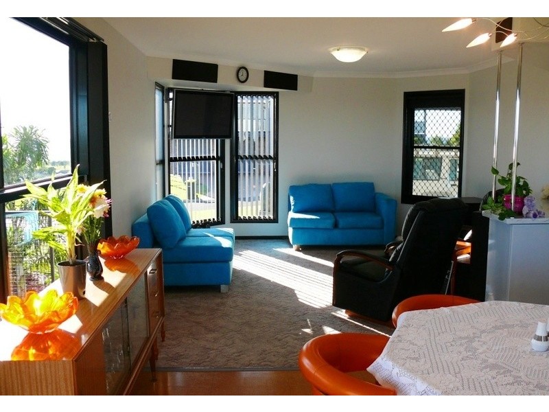 1 Tradewind Close, River Heads QLD 4655