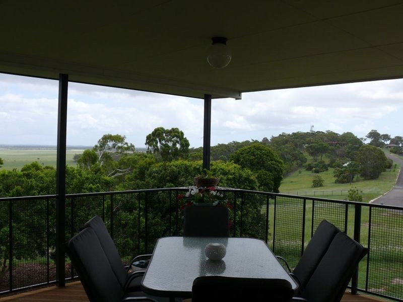 1 Tradewind Close, River Heads QLD 4655