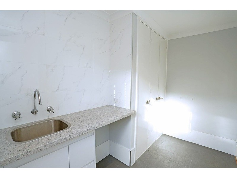 B/10 Erpingham road, Hamilton Hill WA 6163