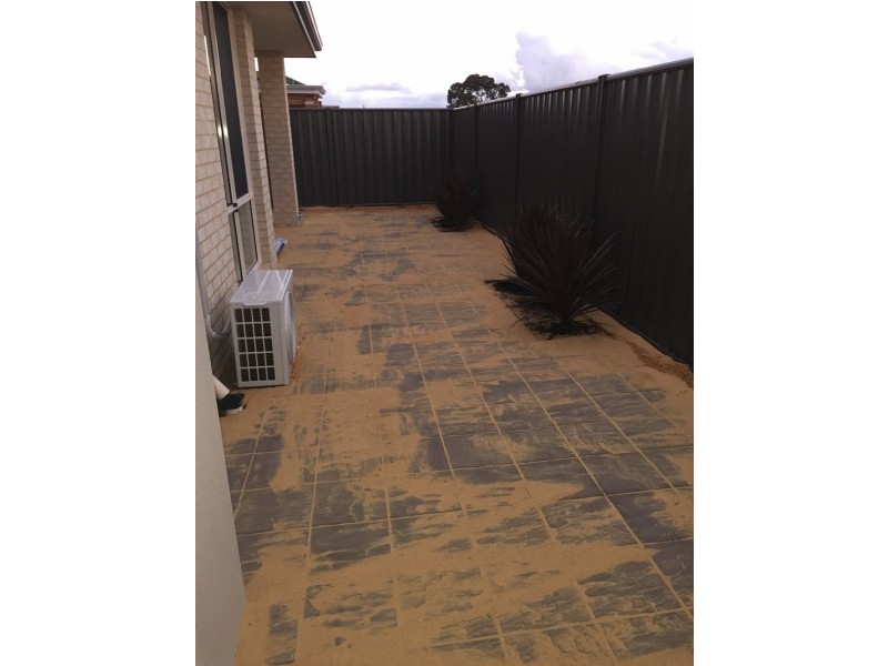 6 Farnese Way, Banksia Grove WA 6031