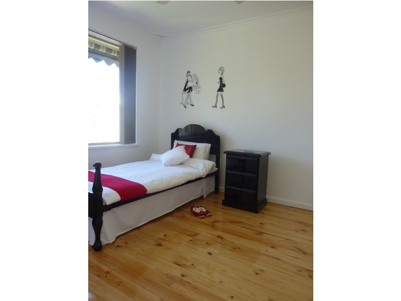 10 Davey Street, Largs Bay SA 5016