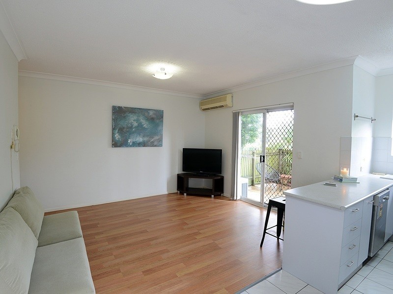 1/36 Pembroke Road, Coorparoo QLD 4151