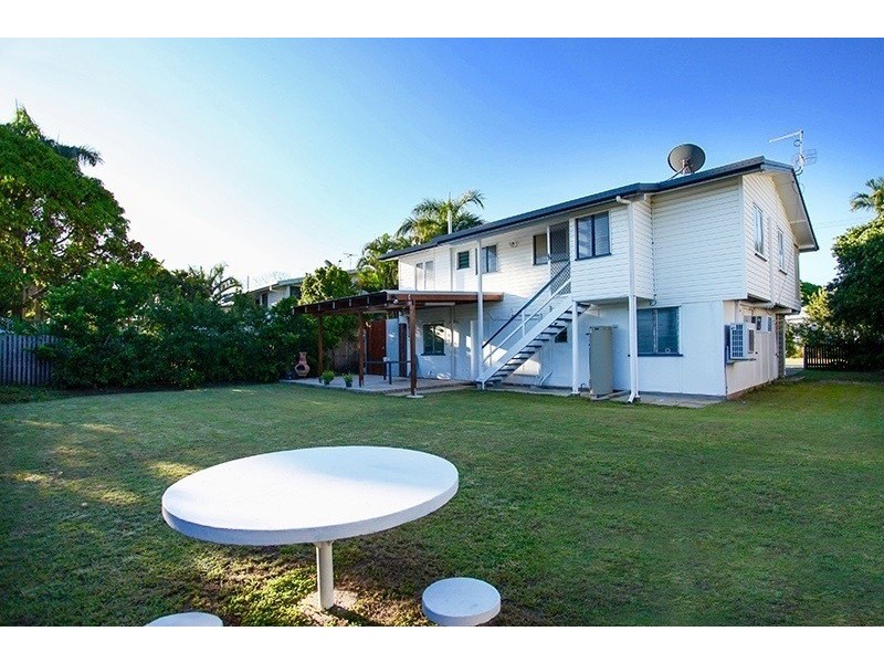 13 Rosella St, Slade Point QLD 4740